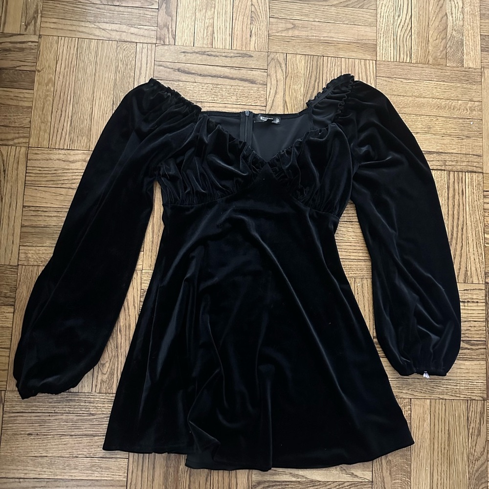 Missguided Black Velour Ruffle Mini Dress – US 8